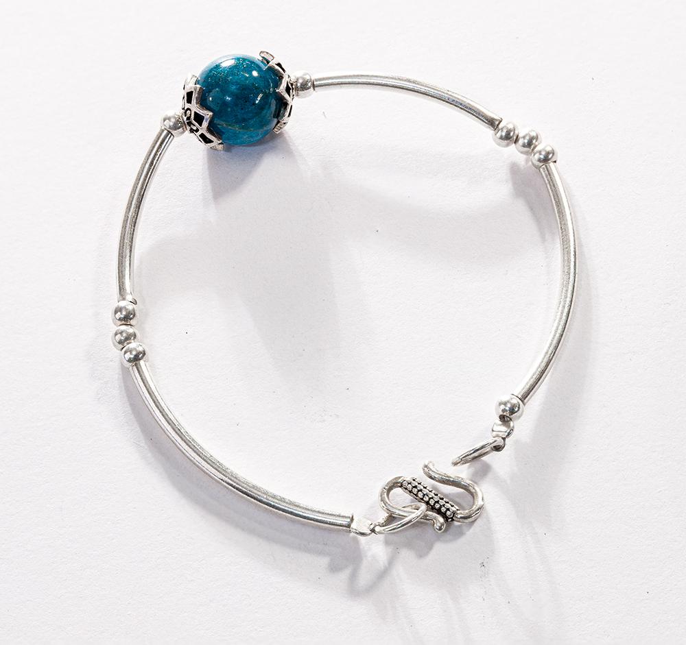 Vòng tay phong thủy đá Azulite tự nhiên mix charm hoa bạc VK005