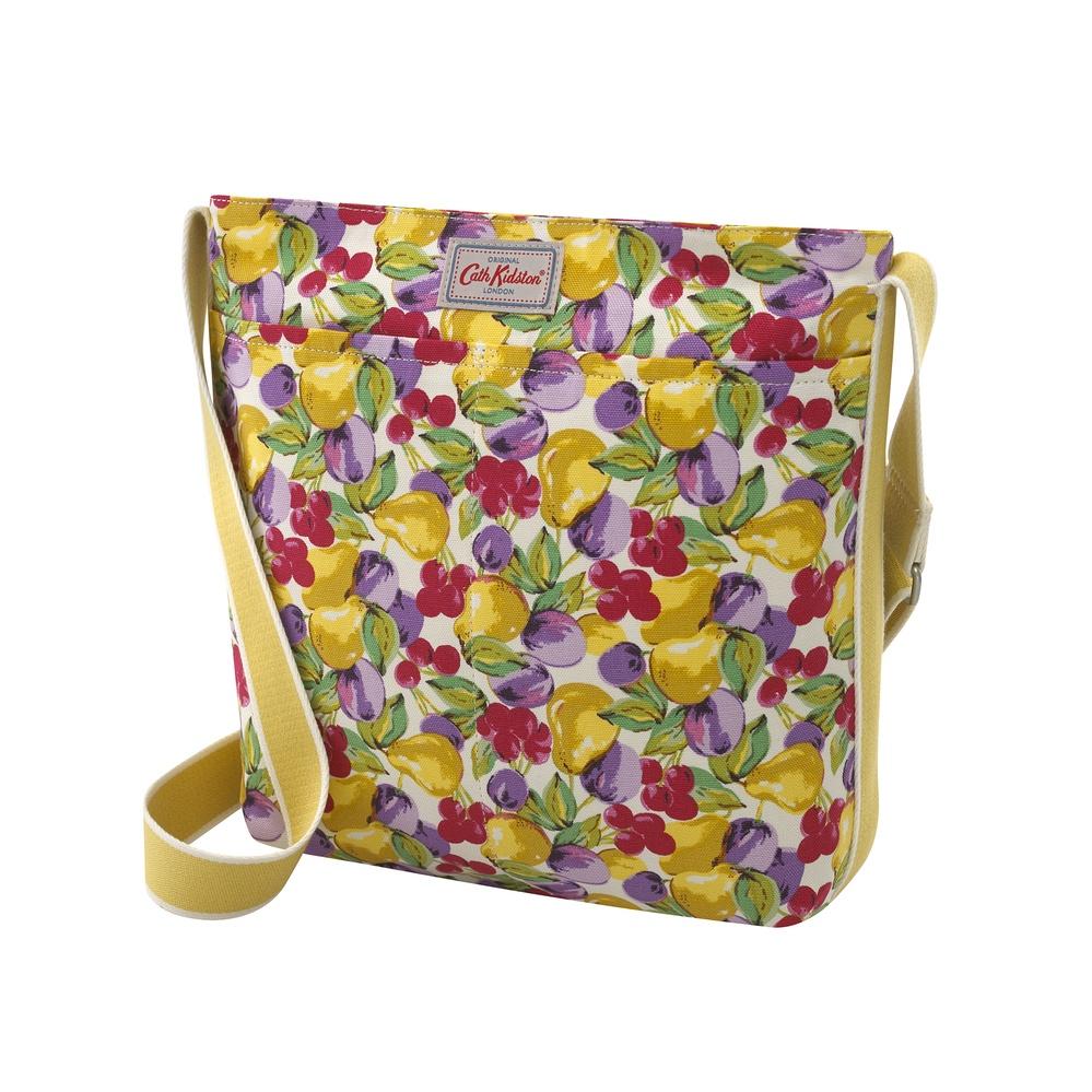 Cath Kidston - Túi đeo chéo Zipped Messenger Bag Small Painted Fruit - 1002065 - Warm Cream