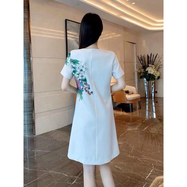 ĐẦM SUÔNG IN HOA SỌC CHỮ