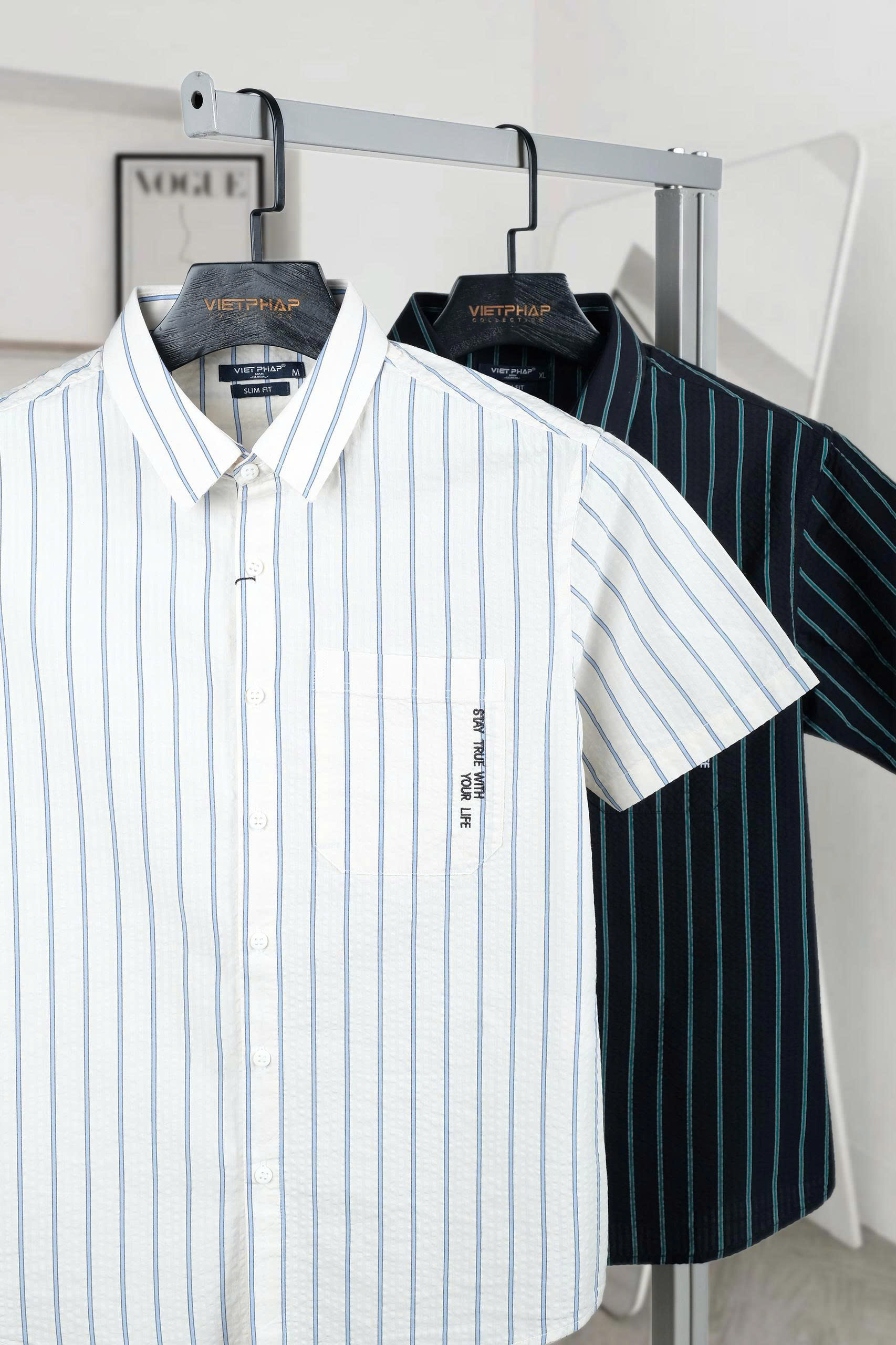 Áo Sơ Mi Nam Ngắn Tay VIỆT PHÁP/  Form Regular, Chất liệu Cotton Cao Cấp thoáng mát, thấm hút mồ hôi 2004