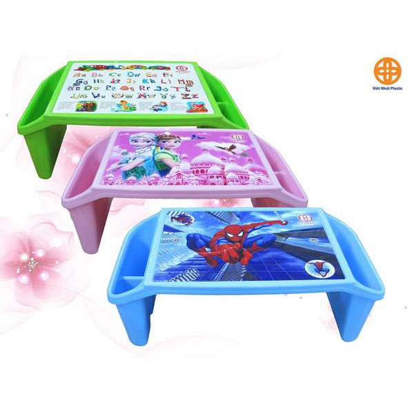Bàn nhựa học sinh đa năng - Màu bé trai