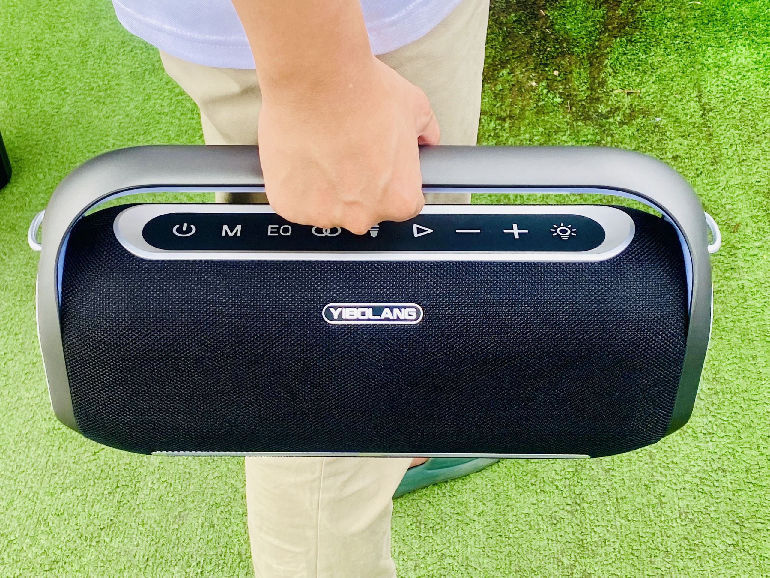Loa Xách Tay YIBOLANG F3 Pro, Công Suất 230W, 2 Bass 20, Âm Thanh Cực Khủng, Nghe Siêu Hay, Tặng Kèm 2 Micro Không Dây Và Phụ Kiện Dây Đeo Chéo, Phù Hợp Karaoke Giải Trí, Quán Bar, Dã Ngoại, Hàng Chính Hãng