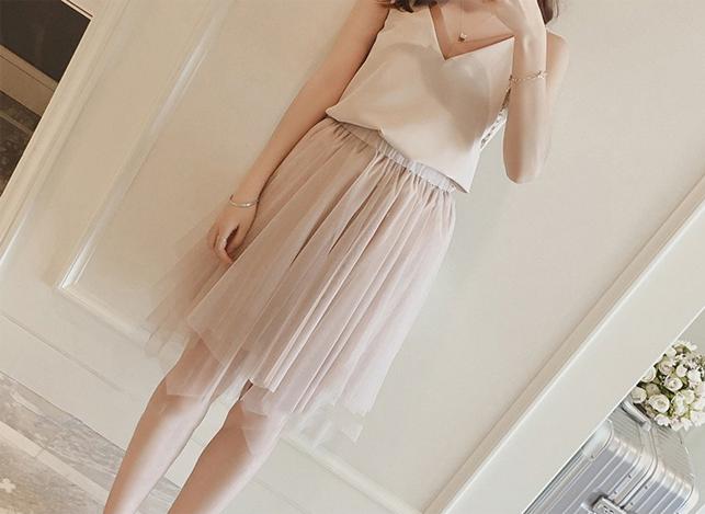 Chân váy tulle xòe tròn dáng nhọn kem - CV051