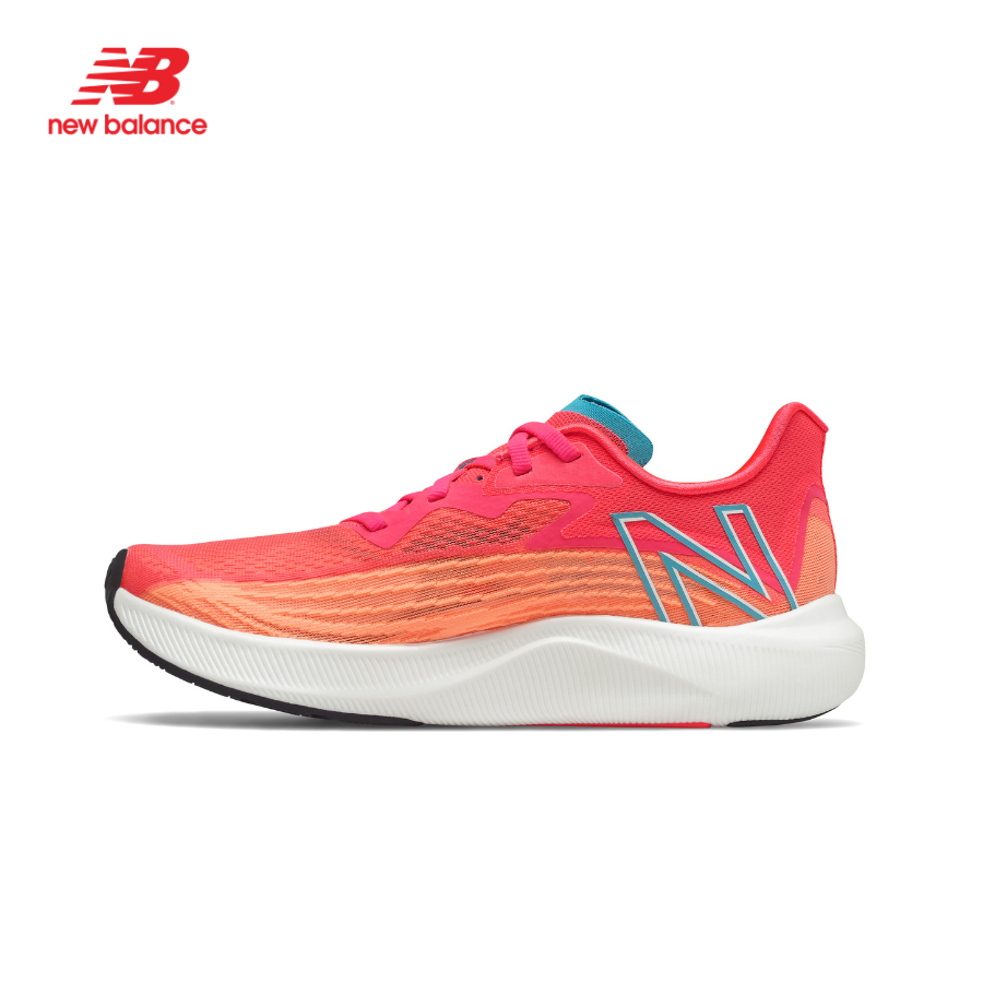 Giày chạy bộ nữ New Balance Road FuelCell REBEL V2 - WFCX