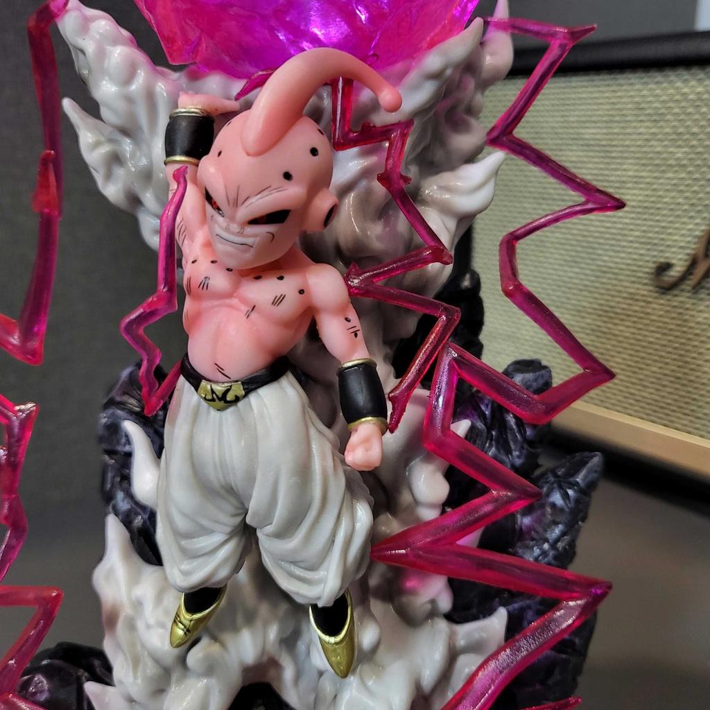 Mô hình Majin Buu nâng cầu có LED 25 cm - Dragon Ball