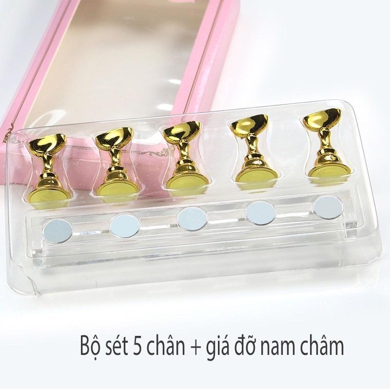 Đế Móng Mẫu Tổng Hợp, Đế Gắn Móng Giả Bằng Gỗ Và Nhựa Tập Vẽ Móng, Đế Móng Quân Cờ Nam Châm Giữ 5 Móng 10 Móng Làm Nail Chuyên Nghiệp
