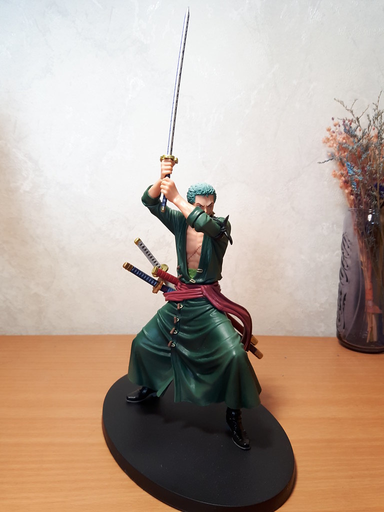 Mô Hình Nhân Vật Roronoa Zoro Vol.1 Kenshi Trong Phim Đảo Hải Tặc