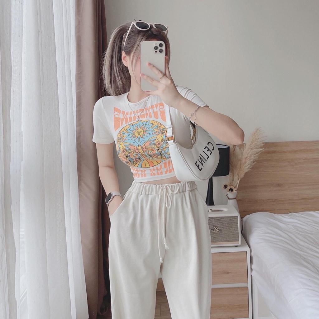 Bộ Áo Croptop Nữ Hình Mặt Trời Cộc Tay  Kèm Quần Jogger Nỉ So Hot