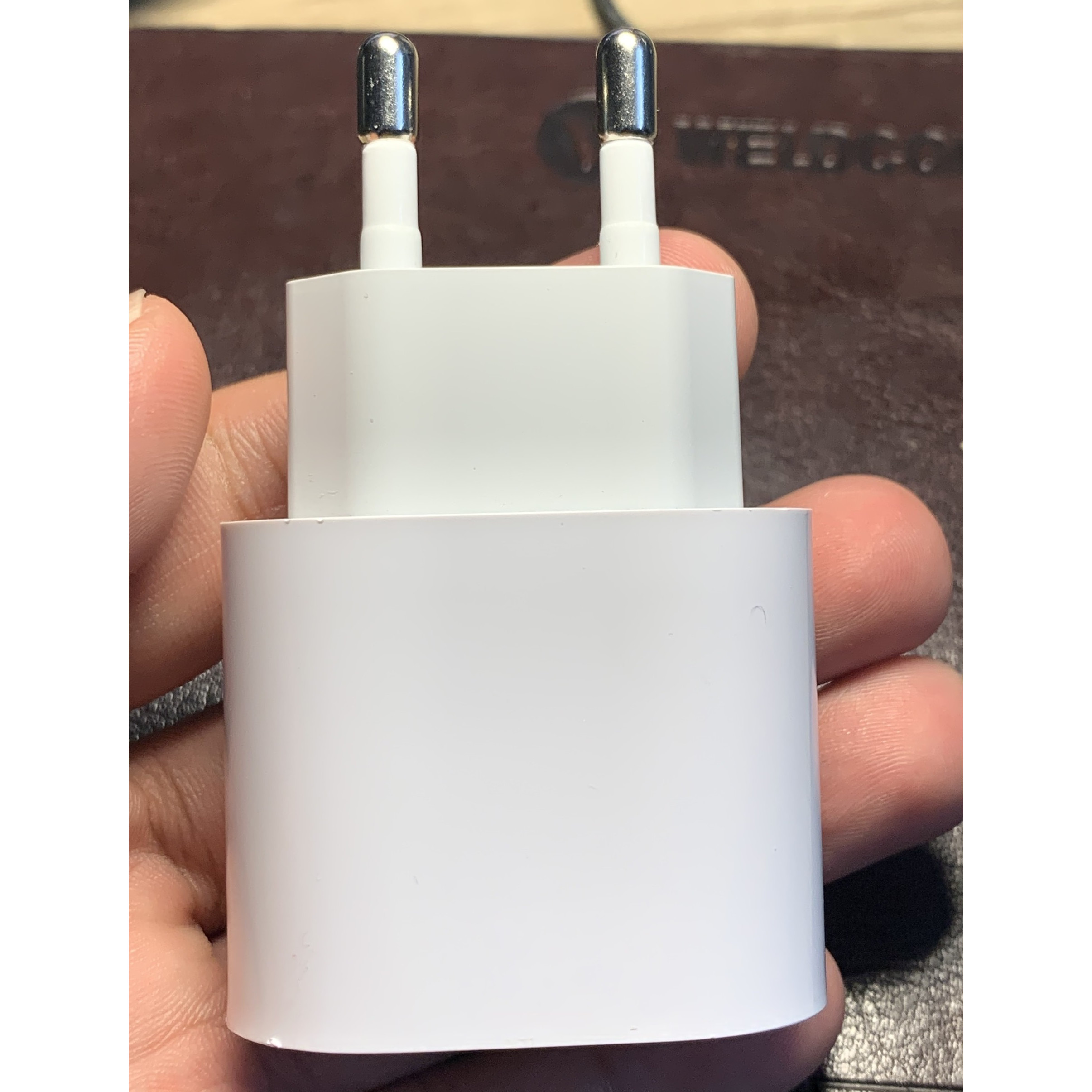 Adapter Củ sạc nhanh 20W PD chân tròn sạc siêu nhanh cho Iphone 12, Ipad