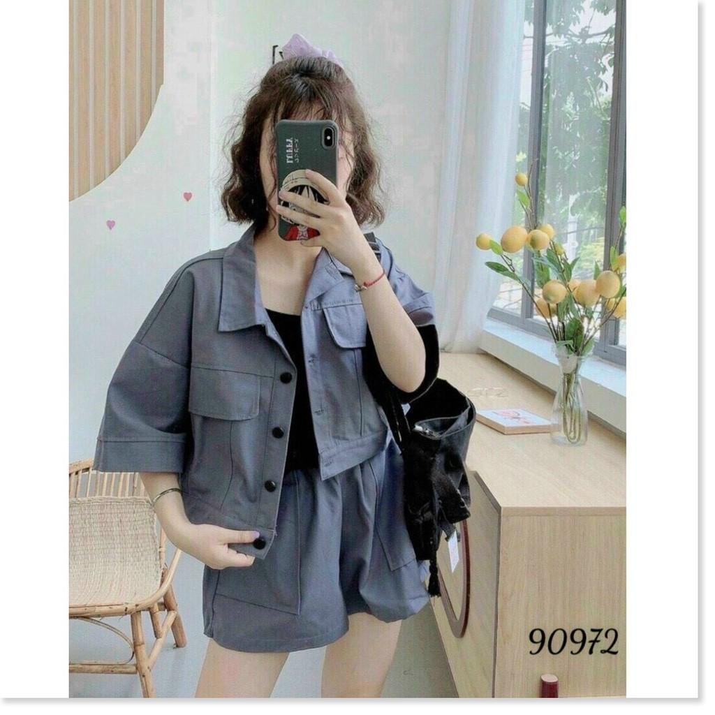 SET ĐỒ VUÔNG NGẮN XINH XẮN