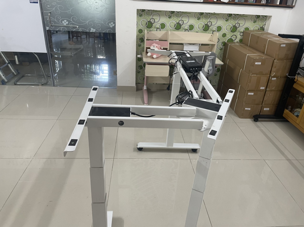 Bàn Làm Việc Nâng Hạ Thông Minh chữ L MAH-DL 33 - 3 motor 3 phân đoạn