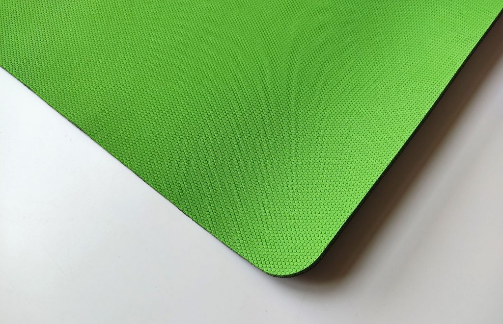 Tấm lót chuột Razer Gigantus V2-Soft Mat_Mới, hàng chính hãng