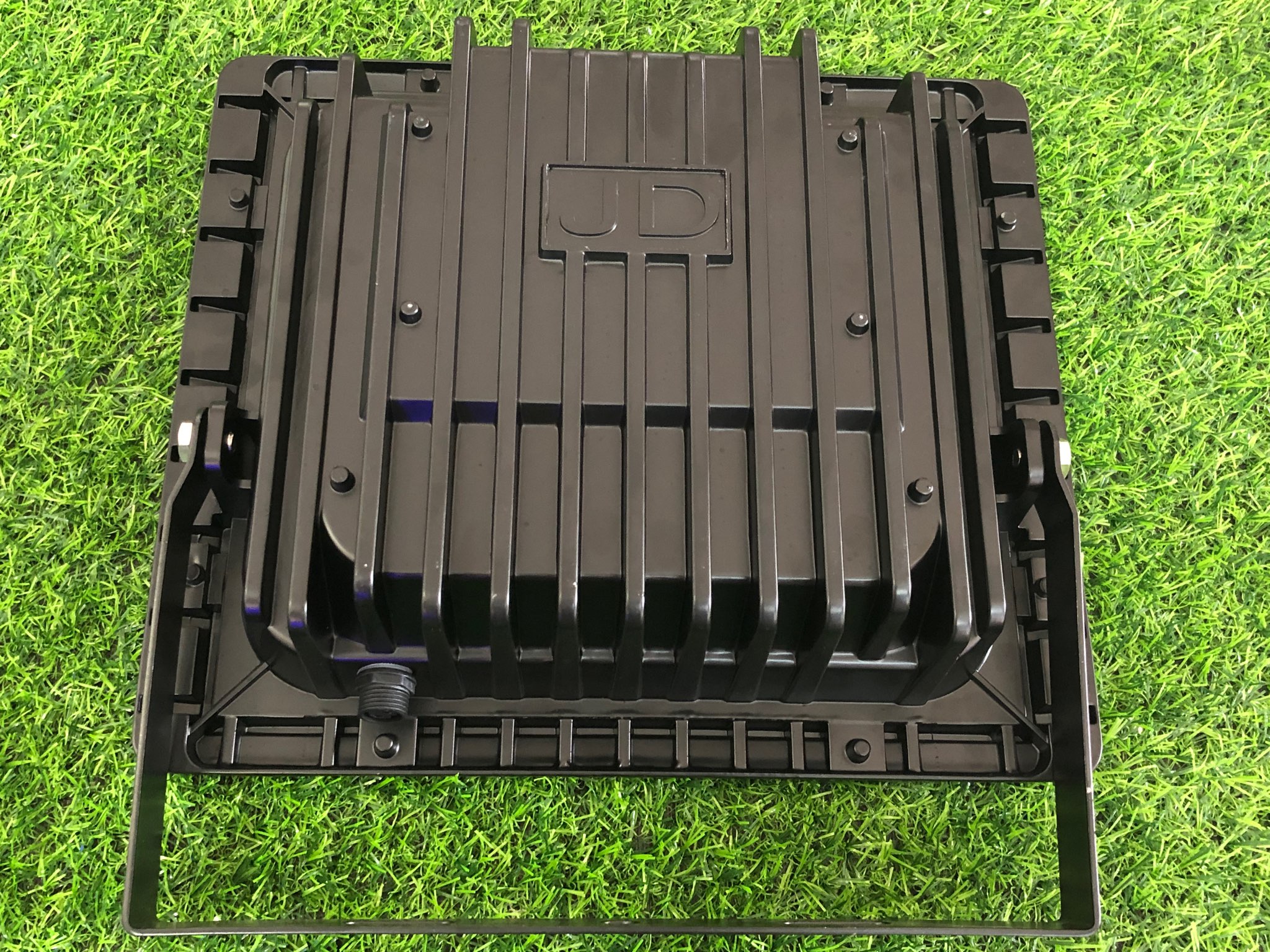 Đèn năng lượng mặt trời THẾ HỆ MỚI chính hãng JINDIAN JD-8800L -Hàn Quốc