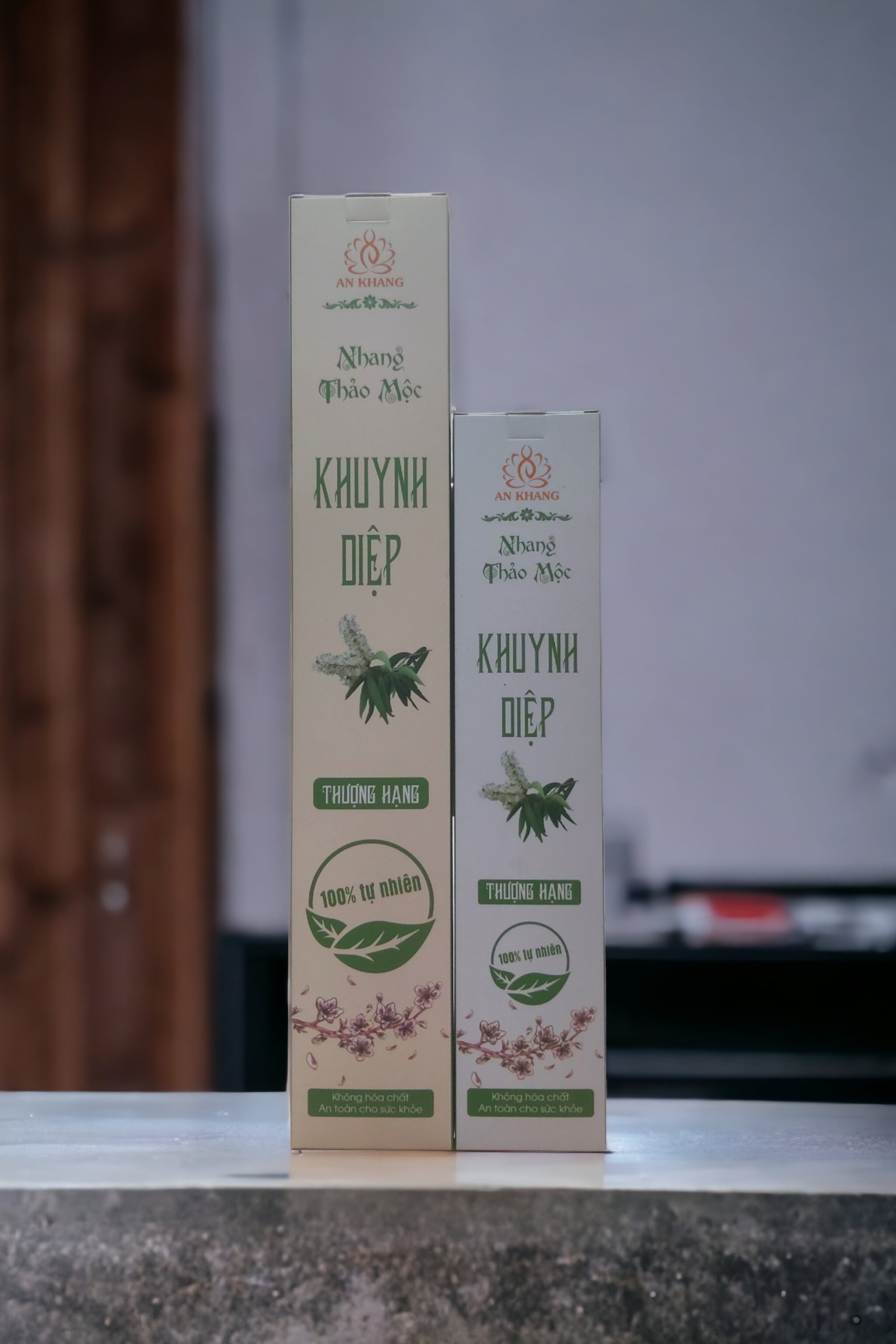 Hộp 100 nén nhang Khuynh Diệp dài 29cm- không sử dụng hóa chất, ít khói, mùi hương dịu nhẹ