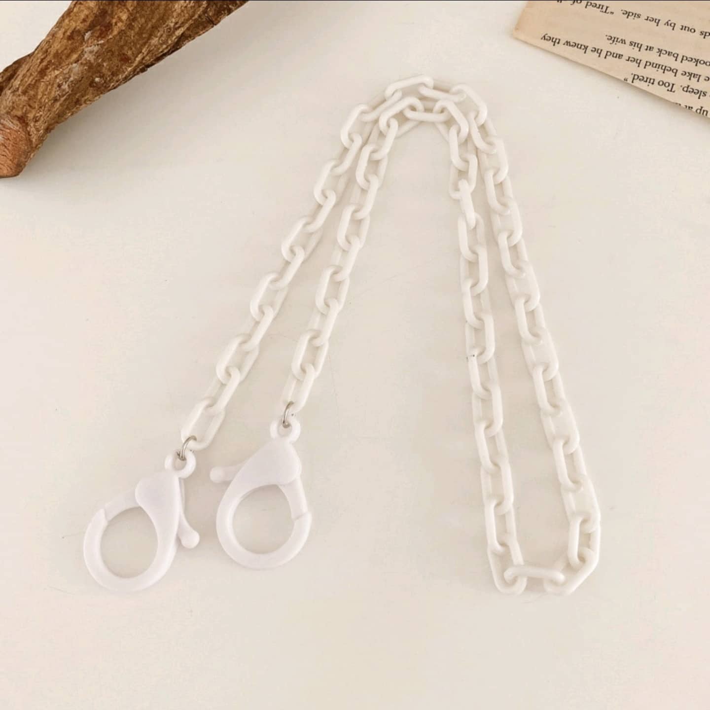 Dây đeo khẩu trang mắt kính  đính hạt bằng acrylic nhiều màu sắc chống mất thời trang Hàn Quốc
