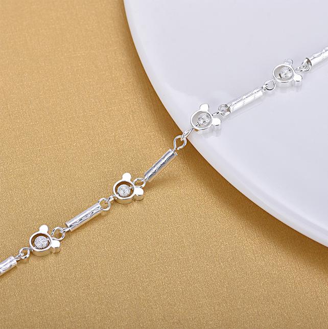 Lắc tay tai gấu nhỏ xinh bạc s925
