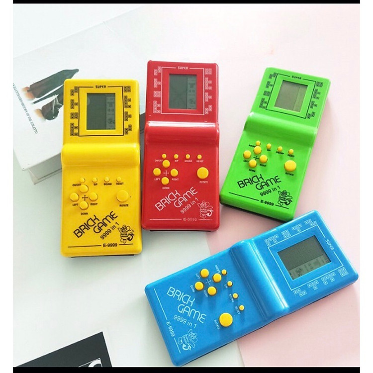 Máy Điện Tử Xếp Gạch Hình Cầm Tay Thần Thánh - Trò Chơi Game 4 Nút Tuổi Thơ Trẻ Em - Xe Tăng, Đua Xe...