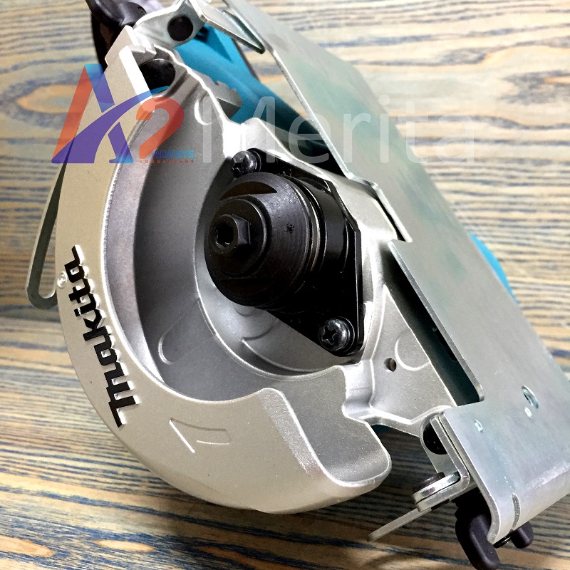 Máy cắt gạch/đá D110-125-1400W Makita