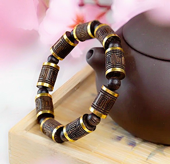 Vòng Tay Trầm Hương Sánh Chìm Đốt Trúc