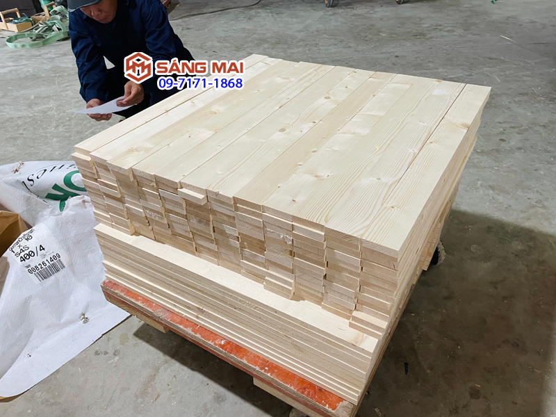 Thanh gỗ thông mặt rộng 6cm x dày 1,5cm x dài 80cm + láng mịn 4 mặt