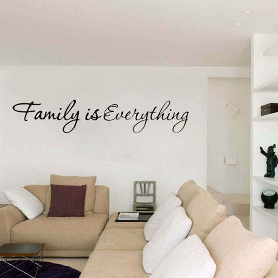Decal dán tường chữ FAMILY IS EVERYTHING