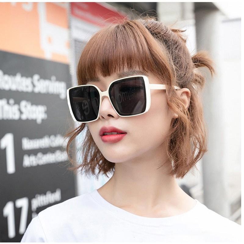 Kính mát nam nữ thời trang cao cấp chống tia UV mẫu mới nhấtKính mát thời trang siêu xinh