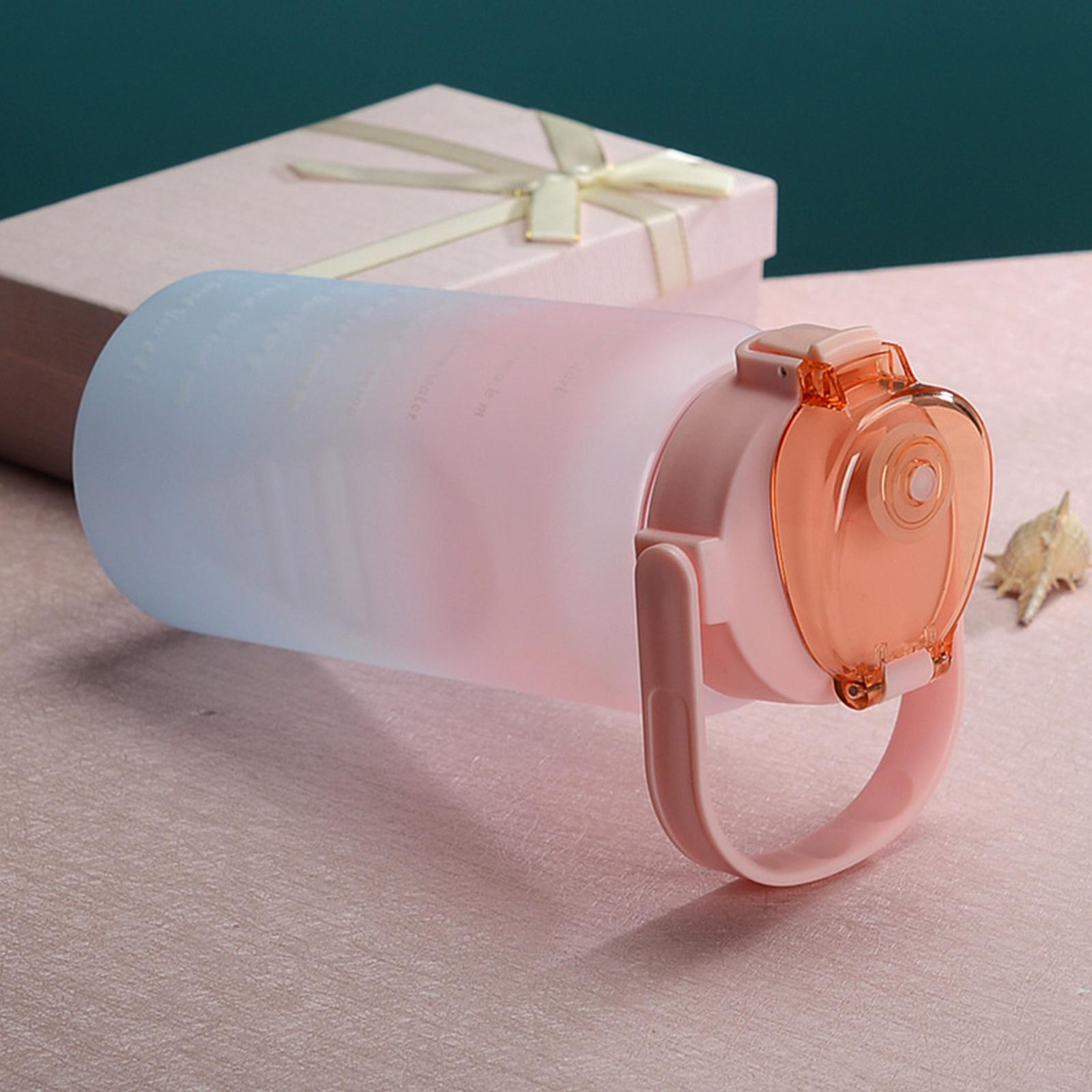 Chai Nước 2L Có Tay Cầm Rơm Rạ