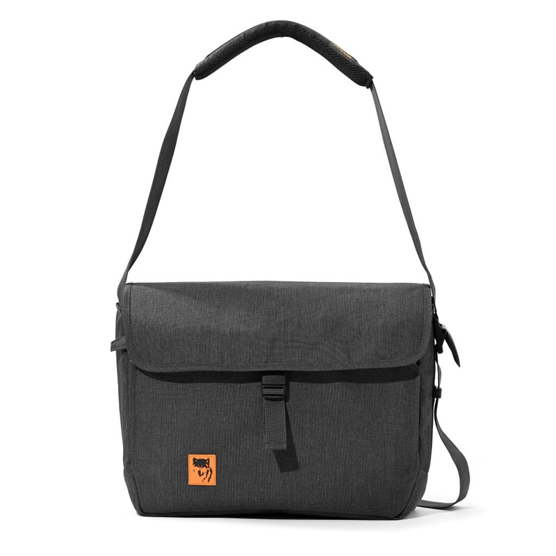 Cặp xách đựng Laptop 15.6 inch chính hãng Mikkor dòng The Mina Messenger