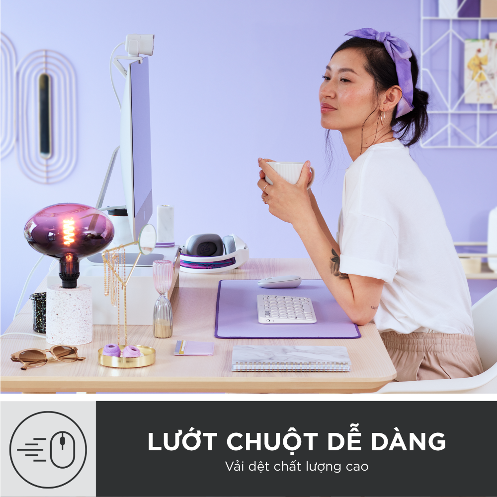 Thảm trải bàn làm việc Logitech Studio Series - Đế cao su chống trượt, lướt dễ dàng, bề mặt chống đổ tràn, bền bỉ, nhỏ gọn, hiện đại – Hàng Chính Hãng