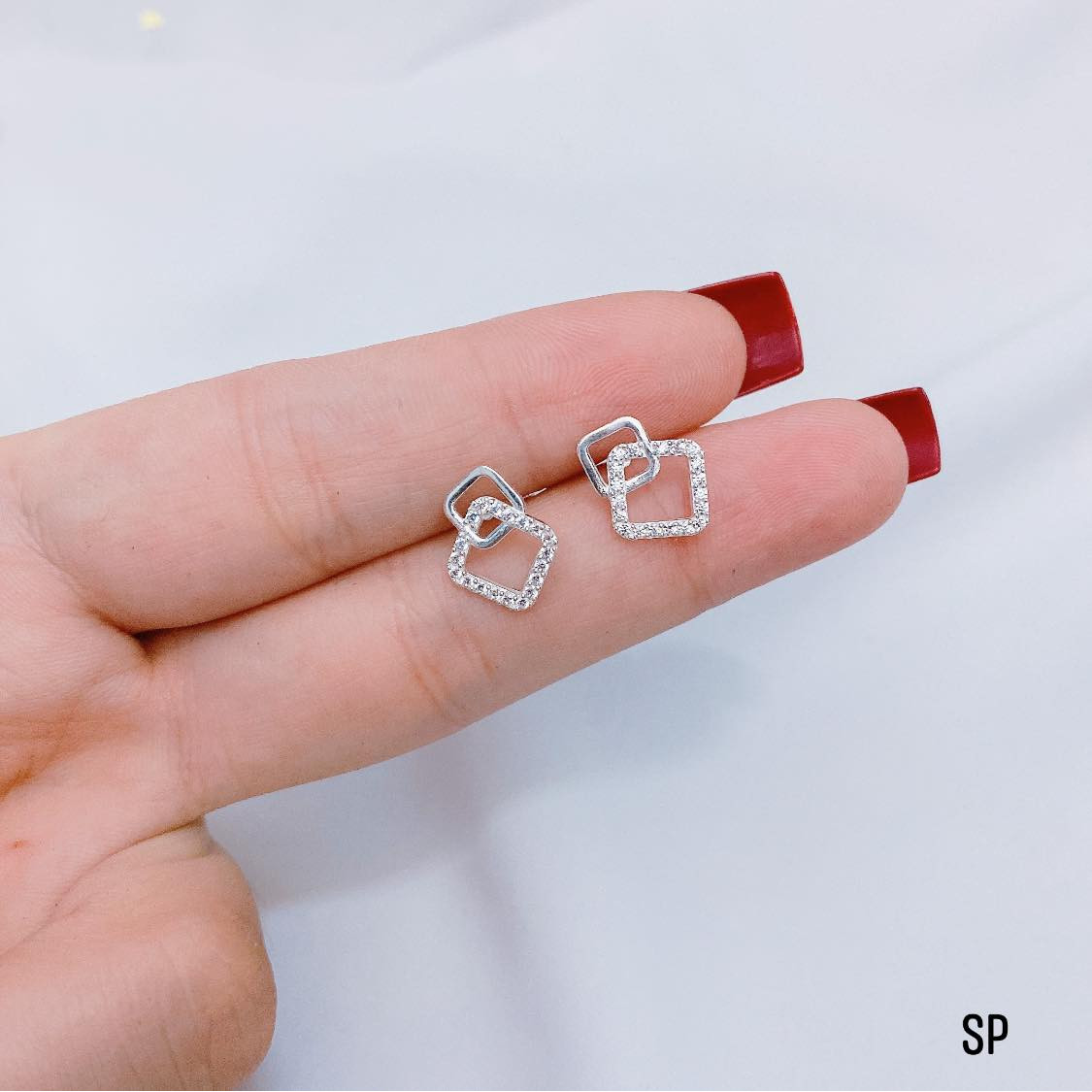 Bông tai nụ mặt vuông chất liệu bạc s925 MS38c