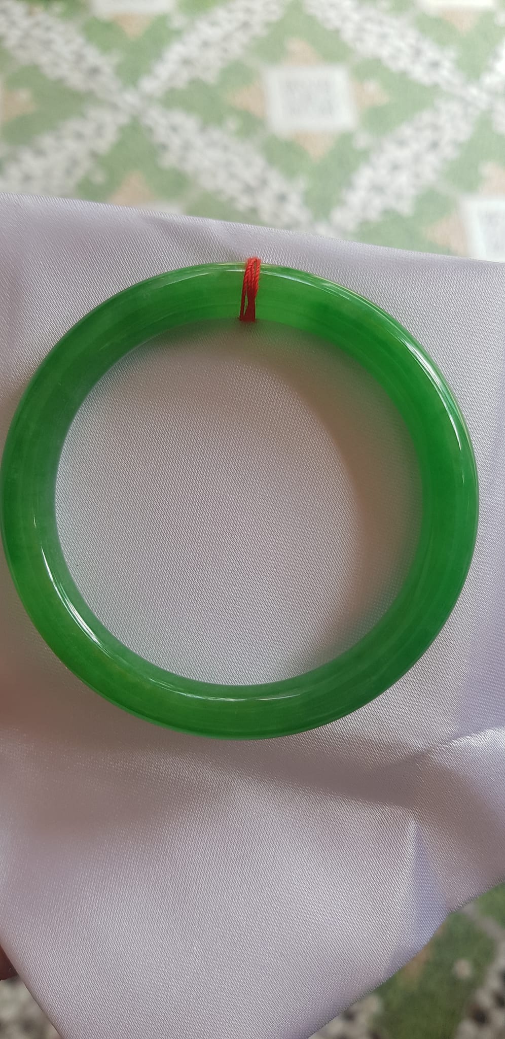 Vòng tay nữ đá cẩm thạch Ngọc Lý A Sịn 54mm x cọng 8mm Màu Xanh Lý đậm đều sáng bóng mượt đẹp Nữ 53kg - 60kg đeo mệnh Mộc mệnh Hỏa mệnh Thủy ạ