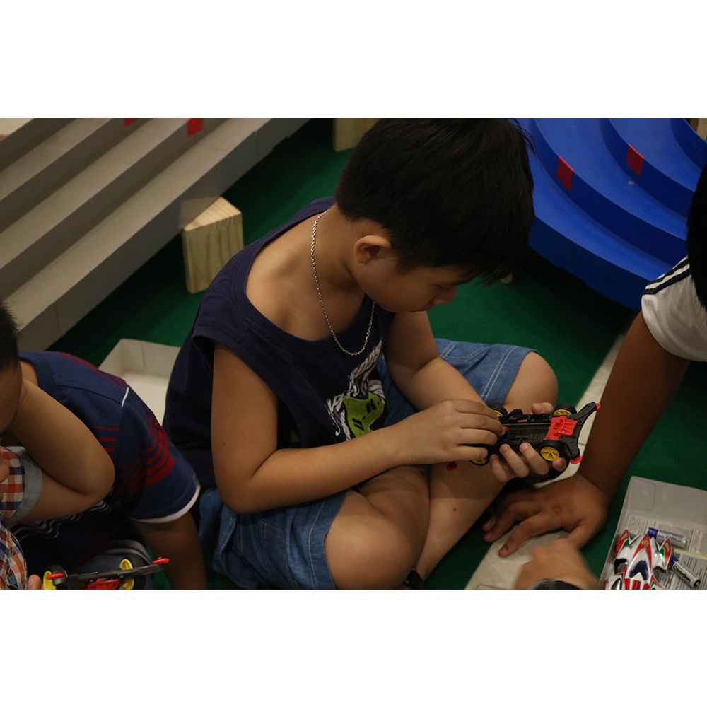 Xe Đua Lắp Ráp Tamiya Mini 4WD Avante Azure