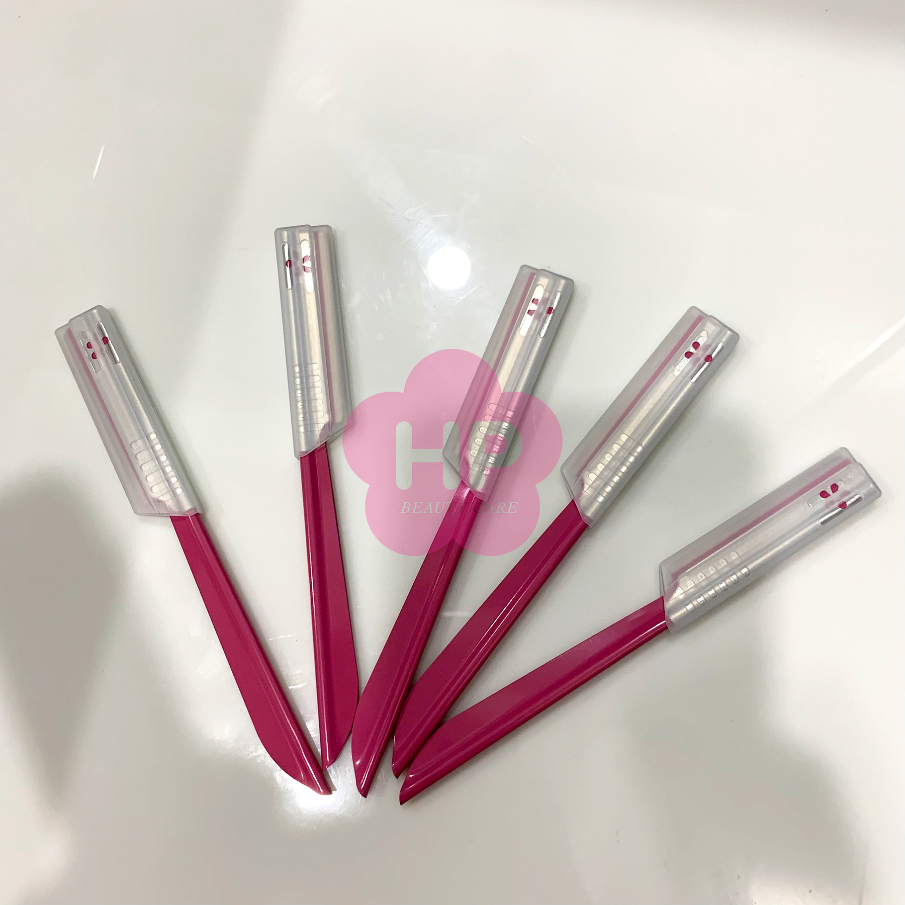 Dao Cạo Lông Mày Cán Dài Bằng Thép Không Gỉ Kai Razor 00743 BTM-10H1 Dành Cho Nữ (Set 10 Cây)