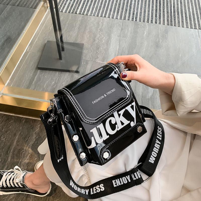 Túi da đeo vai đựng điện thoại phong cách thời trang 2021