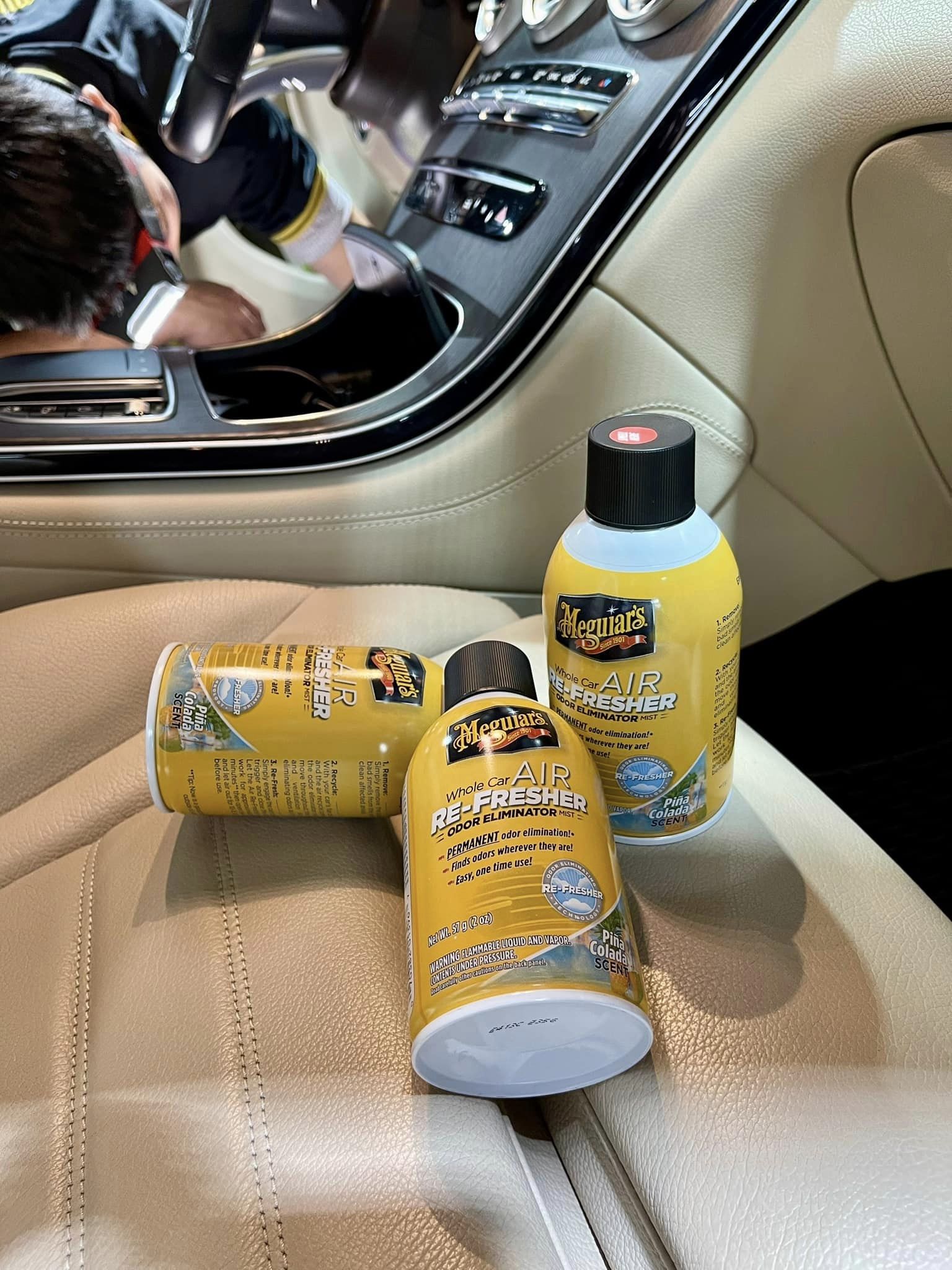 Meguiar's Air Refresher – Pina Colada xịt khử mùi diệt khuẩn nội thất ô tô hương Dứa kết hợp Dừa, G191602 2oz/57 gam