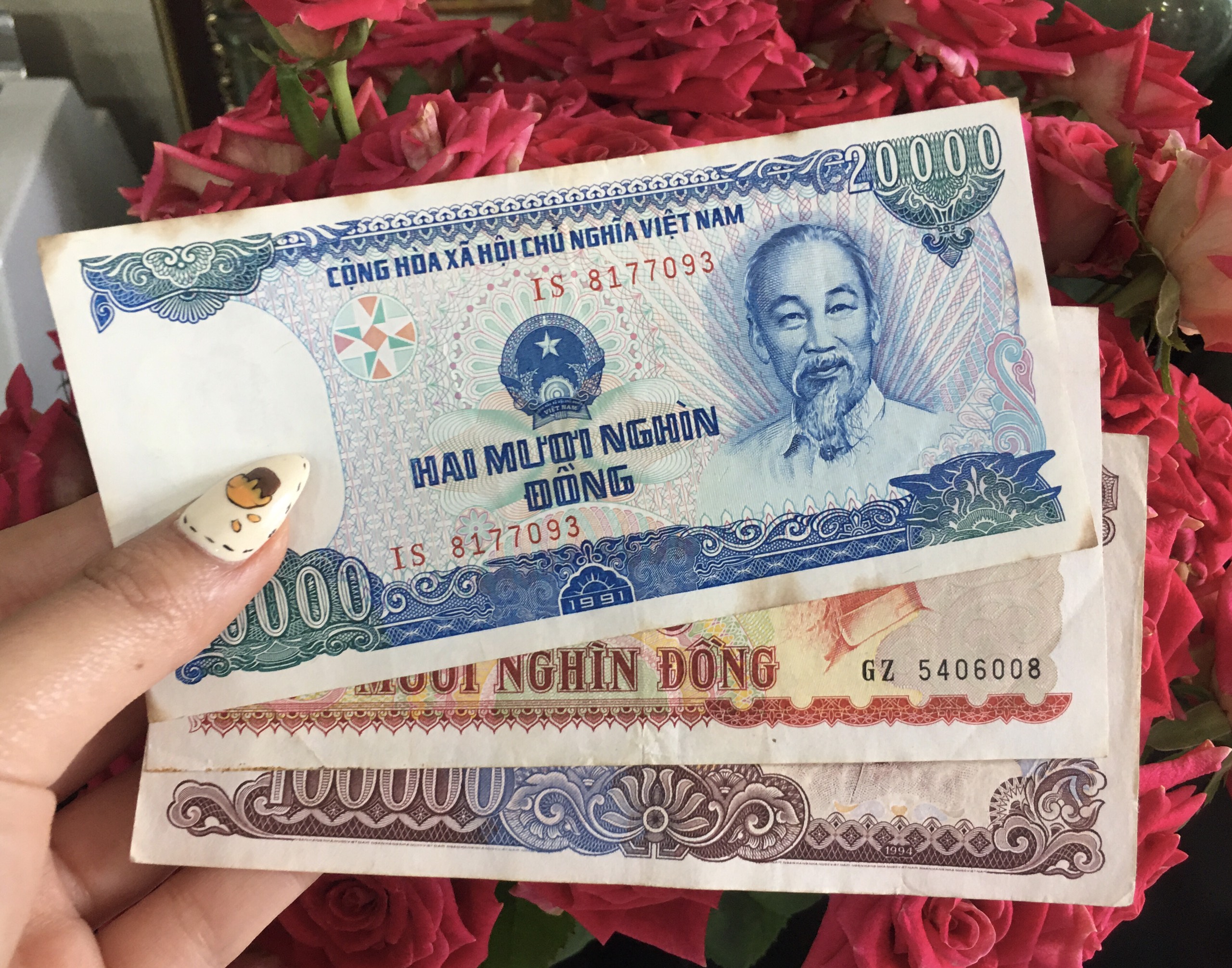 Sét 3 tờ tiền 10,000 20,000  100,000 đồng giấy ngày xưa , gắn liền tuổi thơ thế hệ 8x 9x , quà tặng kỷ niệm, sưu tầm