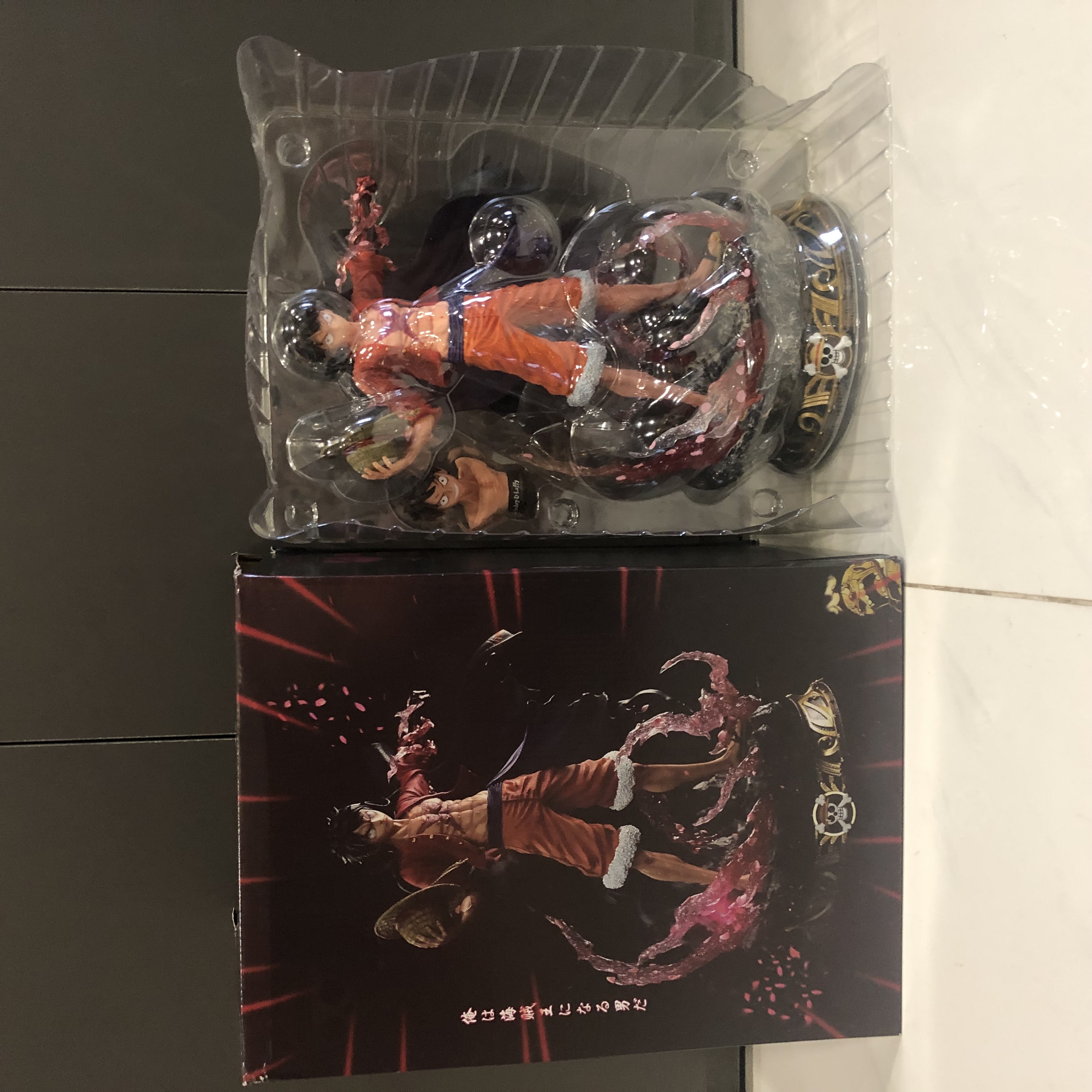 Mô hình Luffy tứ hoàng 2 đầu 37 cm có LED