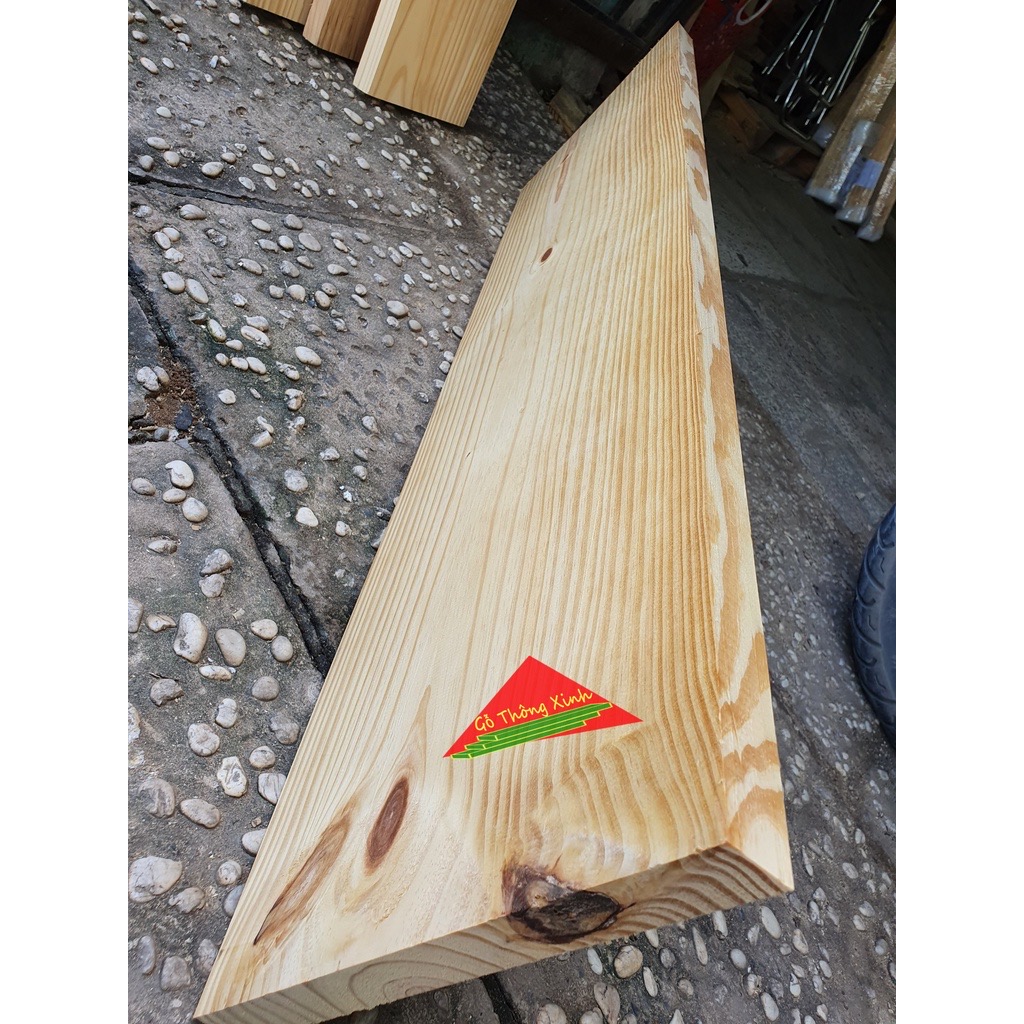 Tấm gỗ thông rộng 24cm, dài 1m, dày 3cm thích hợp dùng làm bậc cầu thang, xích đu,làm kệ, làm mặt bàn,DIY