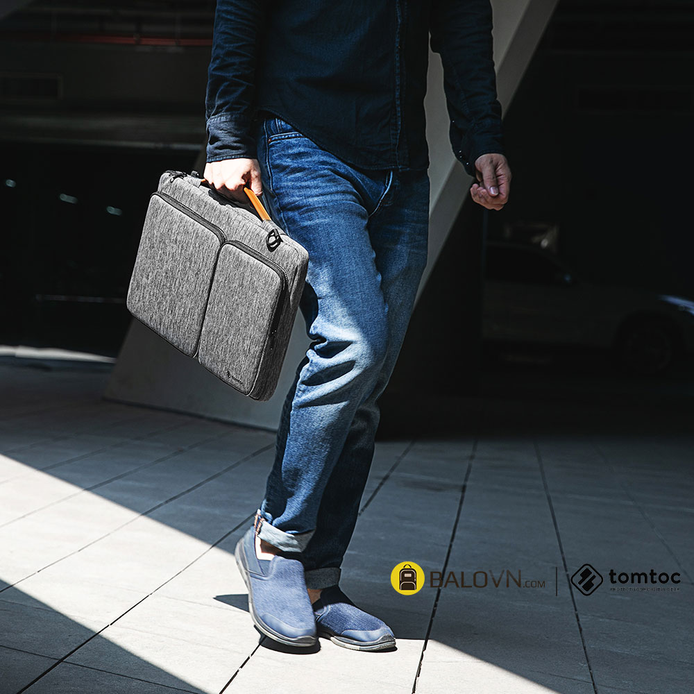 Túi Đeo Tomtoc A42-C01 Versatile 360° Shoulder bags Macbook 13/14inch