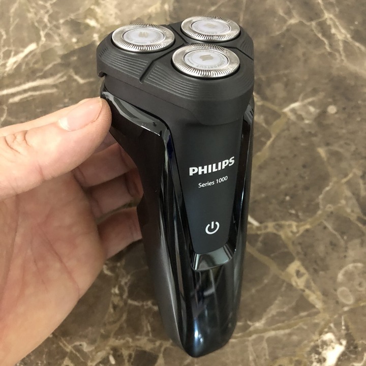 HÀNG CHÍNH HÃNG - Máy cạo râu khô và ướt AquaTouch Philips S1010