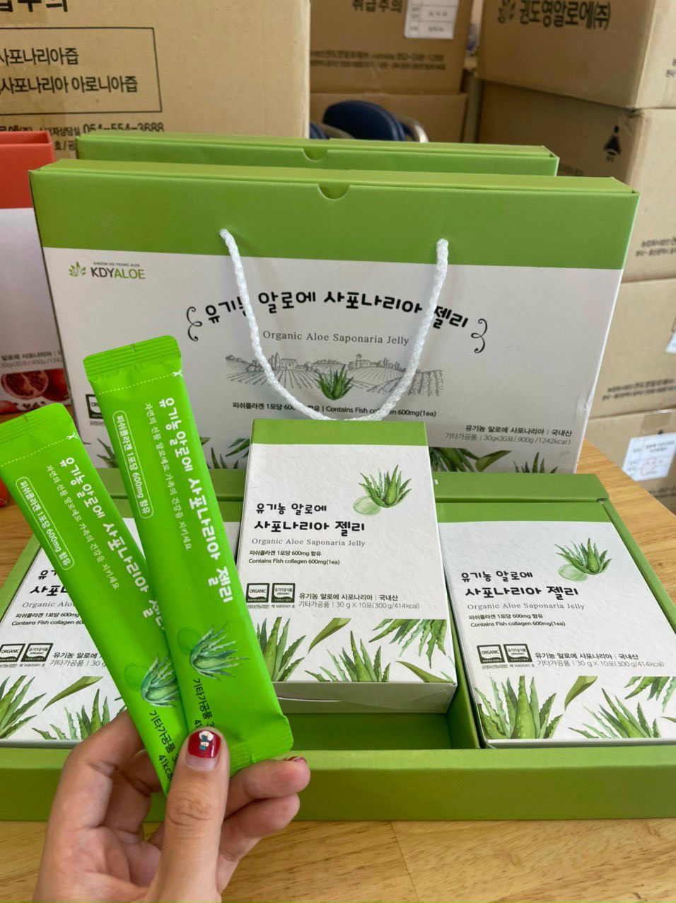 Thạch collagen nha đam Saponaria mix nho xanh