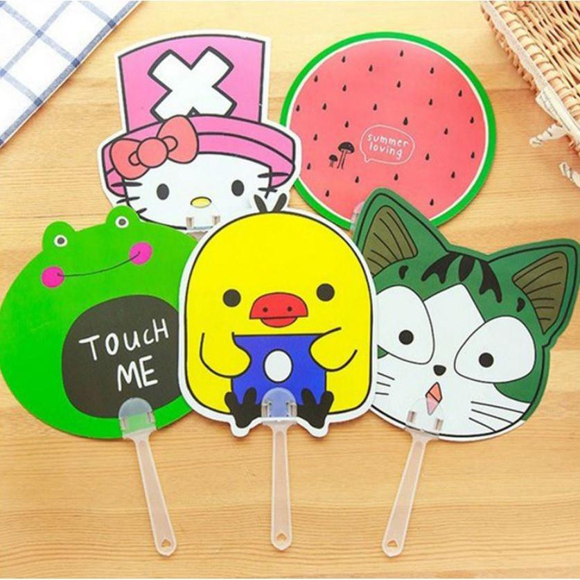 Quạt nhựa cầm tay kute Duashop