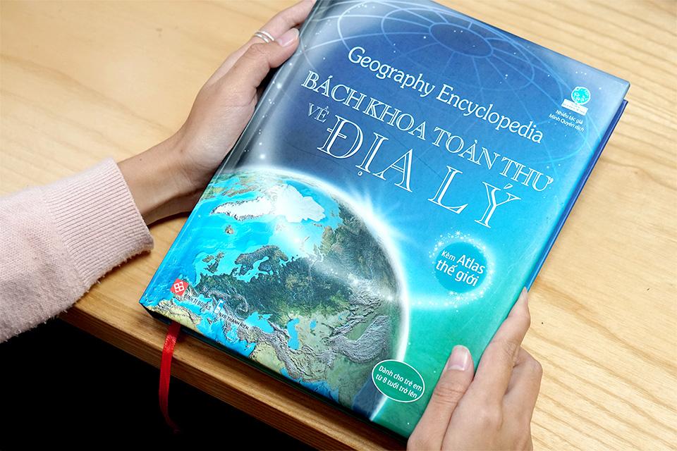 Sách Thiếu Thi Kiến thức Bách Khoa - Bách Khoa Toàn Thư Về Địa Lý - Geography Encyclopedia (Bìa cứng)