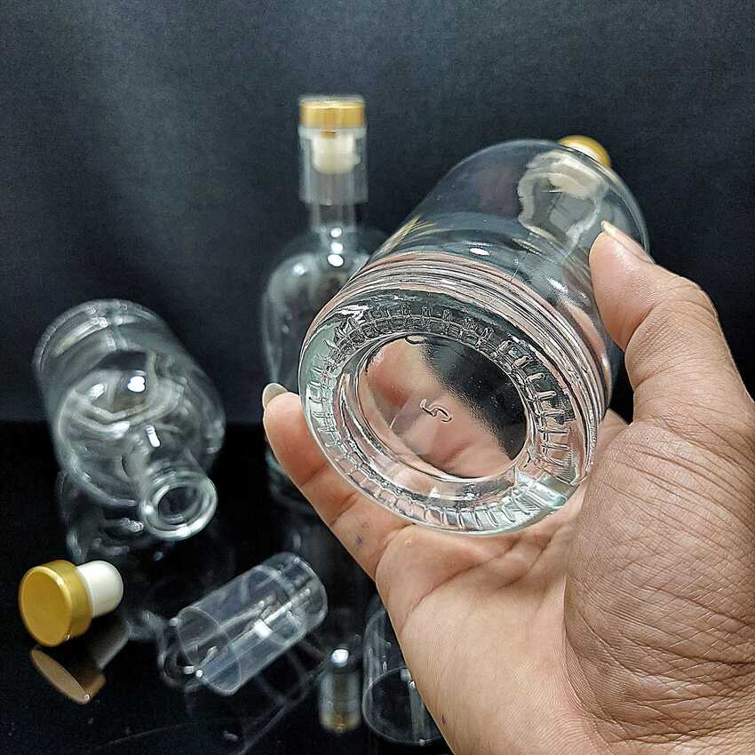 Chai Thủy Tinh Đựng Rượu 375ML mẫu vốt ka nắp cao su bọc thiếc, kèm màng co - Vỏ Chai Rượu Đẹp - Bình Đựng Ruou siêu trong