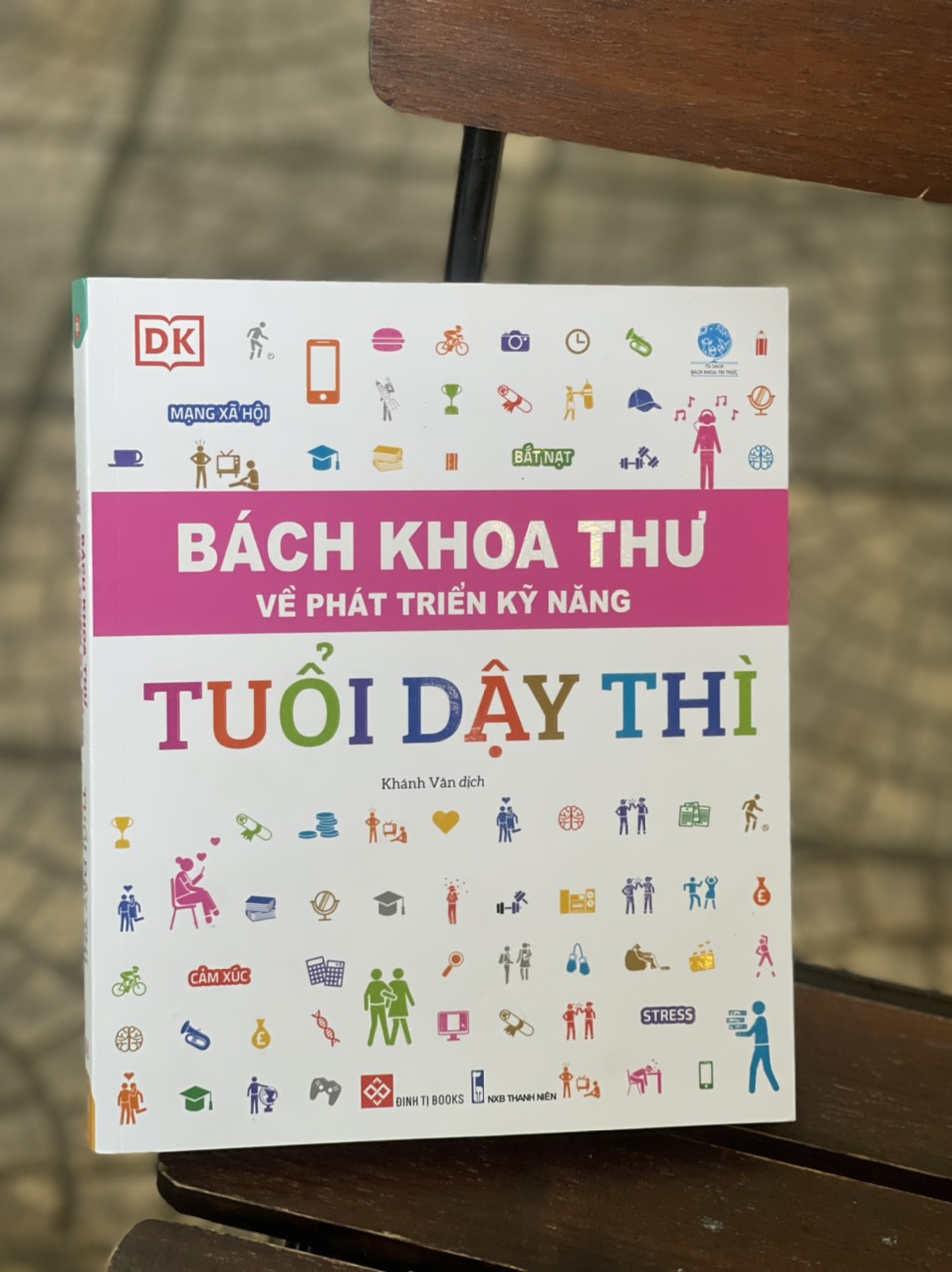 Bộ sách BÁCH KHOA THƯ VỀ PHÁT TRIỂN KỸ NĂNG – TUỔI DẬY THÌ – Tủ sách DK – Đinh Tị Books – Bìa mềm in màu toàn bộ