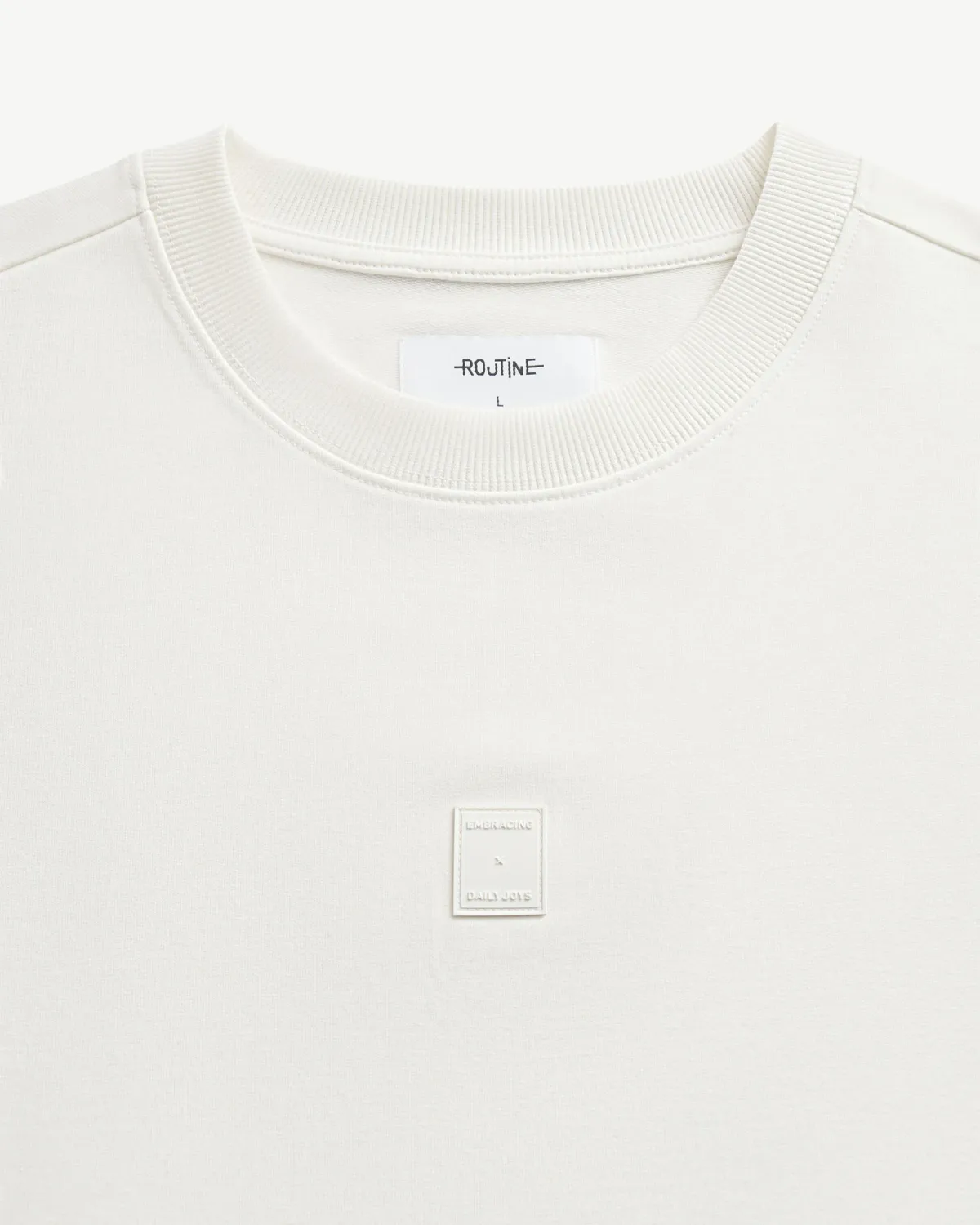 Áo thun tay ngắn nam nhãn trang trí giữa ngực Form Fitted - ROUTINE 10F25TSS002