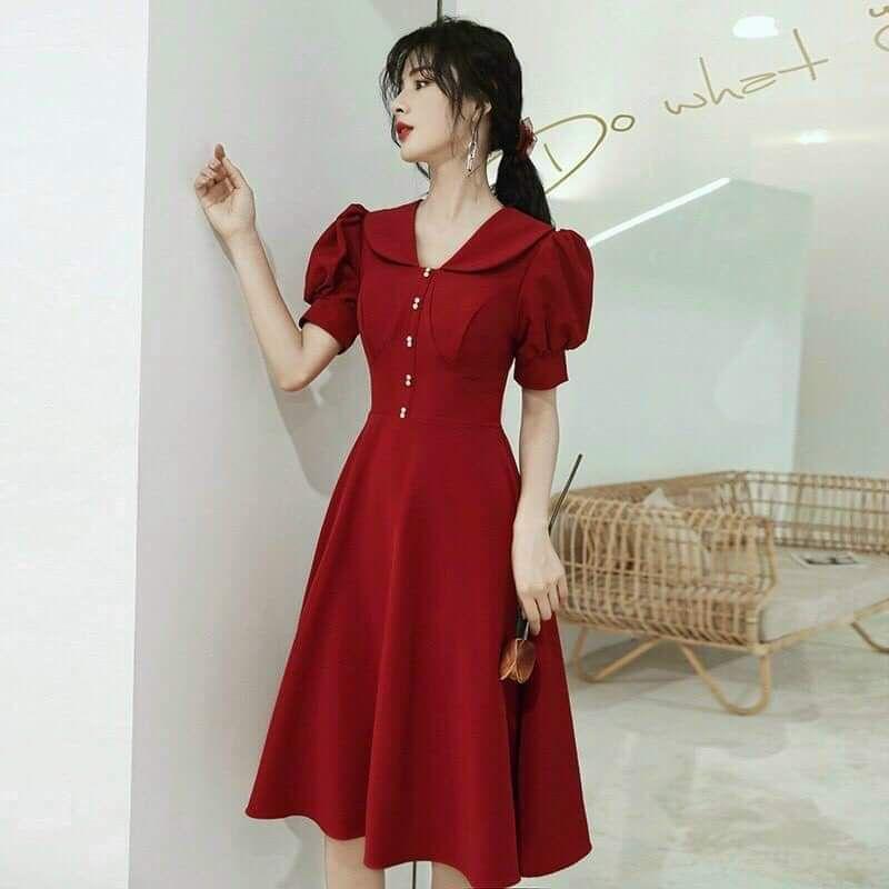 ĐẦM XOÈ CỔ SEN NÚT ĐÔI TAY PHỒNG