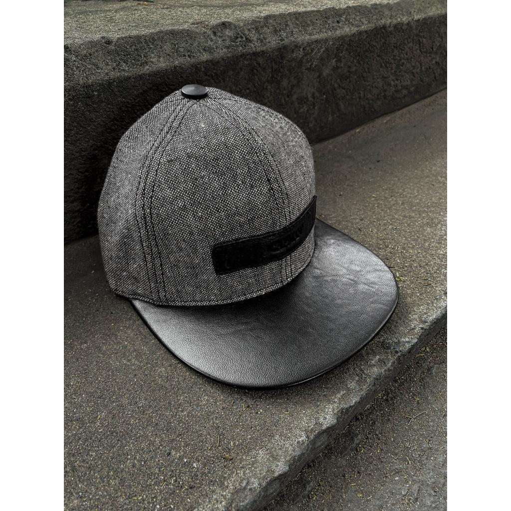 Mũ snapback hiphop CAPMAN màu xám nâu CM95 lưỡi da phong cách đường phố