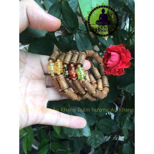 Vòng tay trầm hương tốc tự nhiên mix charm đá