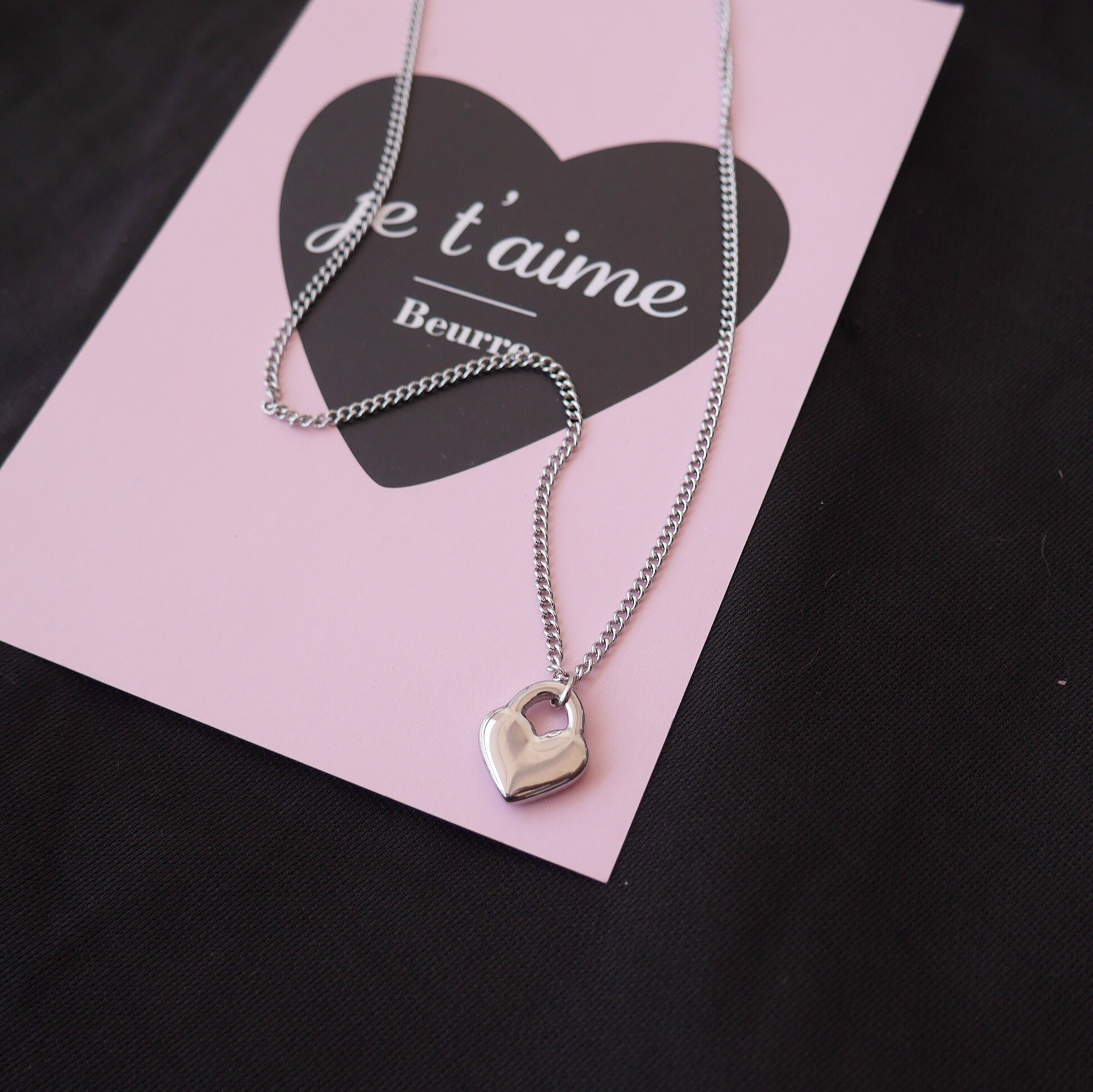 Dây chuyền nữ mặt trái tim trẻ trung